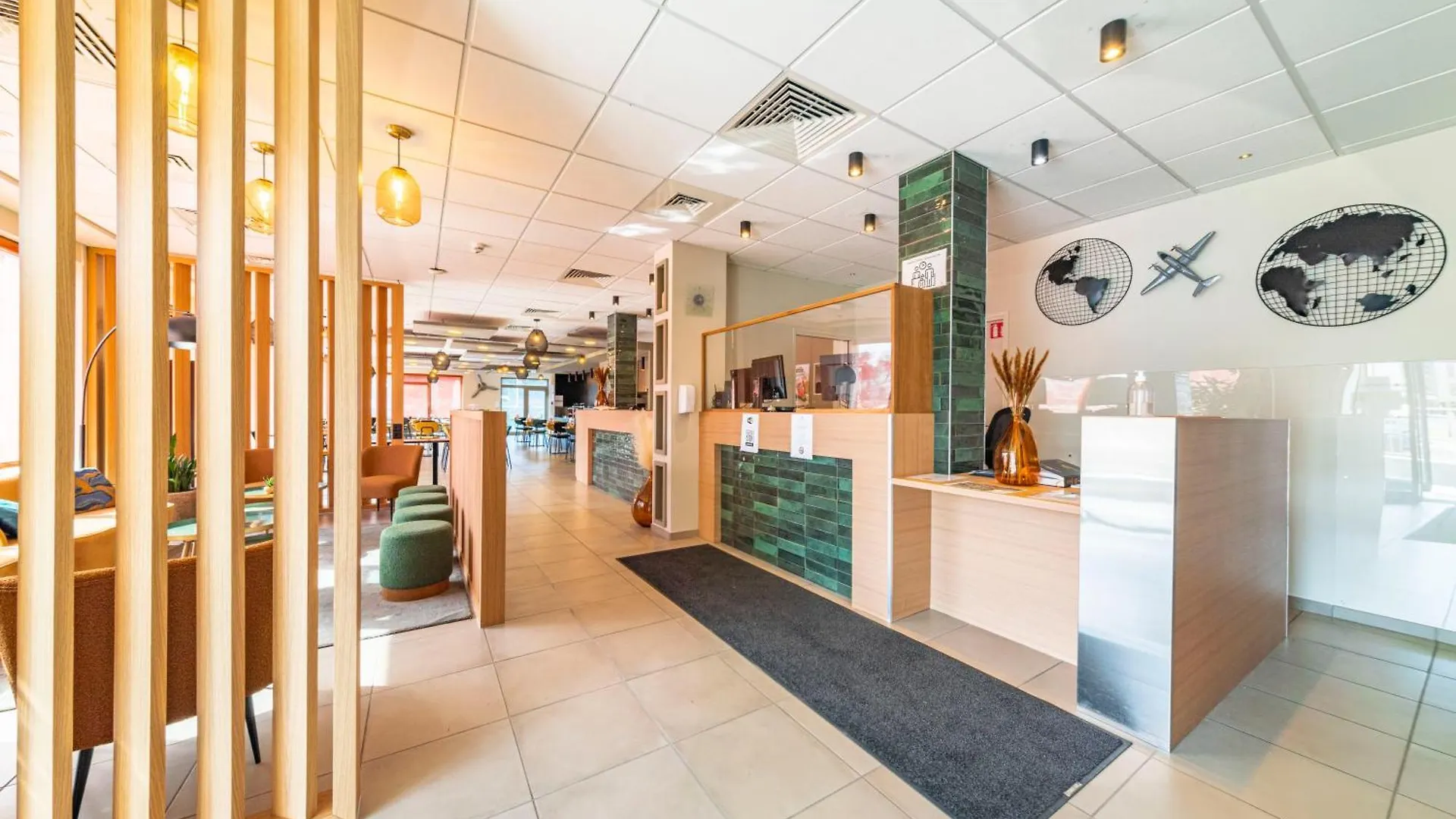 ***  Campanile Hotel Luxembourg Aéroport Niederanven Luxembourg