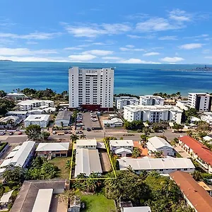 On Mitchell 4*, Townsville Australia